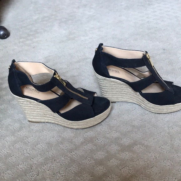 Michael kors wedges - Picture 3 of 4